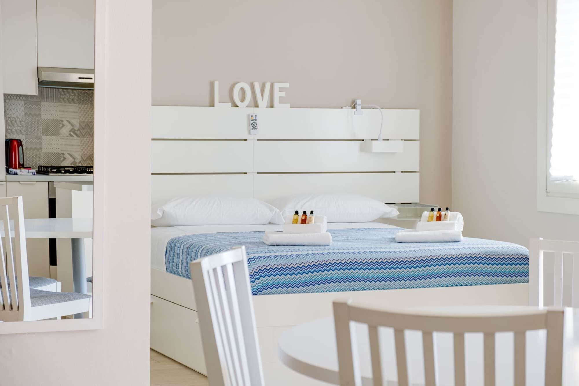 1 bedroom, iron/ironing board, WiFi (free), bed sheets
