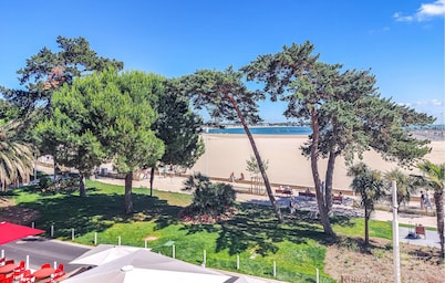 2 bedroom awesome apartment in Royan