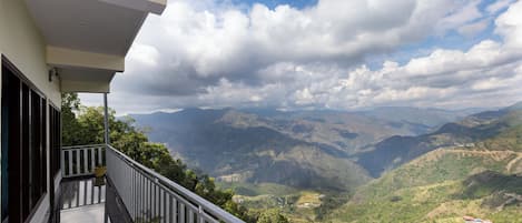 Club Room, Balcony | Balcony