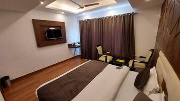 Habitación Premium | Caja fuerte, cortinas opacas, camas supletorias y wifi gratis