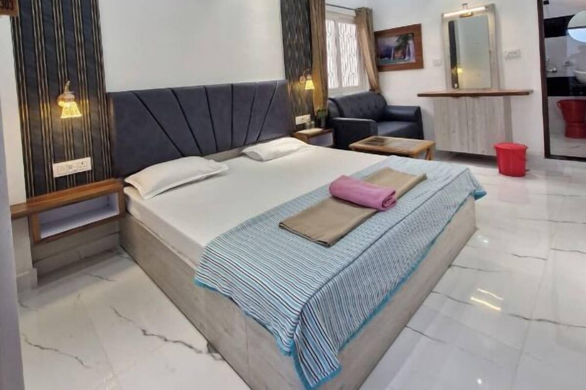 Deluxe Room, City View