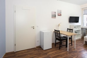 Family Twin Room | Dining - StayFab (Nürnberg)