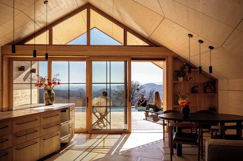Charming 1-bedroom chalet in Weinitzen perfect for a getaway