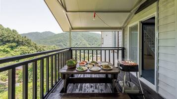 Basic Room, 1 Bedroom (Room 203) | 1 bedroom, free WiFi