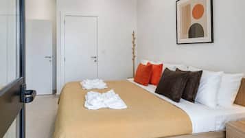 Ferros/tábuas de passar roupa, Wi-Fi, roupa de cama
