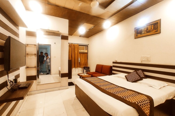 Kamar Klasik | Meja kerja, ruang kerja ramah laptop, dan Wi-Fi gratis
