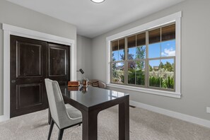 Interior - Brasada Ranchview Hot Tub | Fire Pit | Bunk Room (Powell Butte)