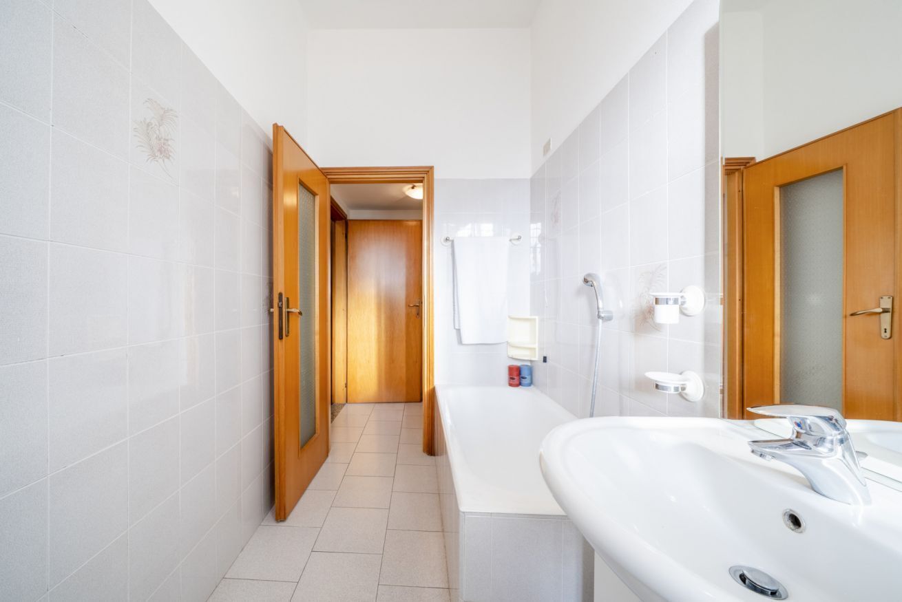 Doccia, bidet, asciugamani