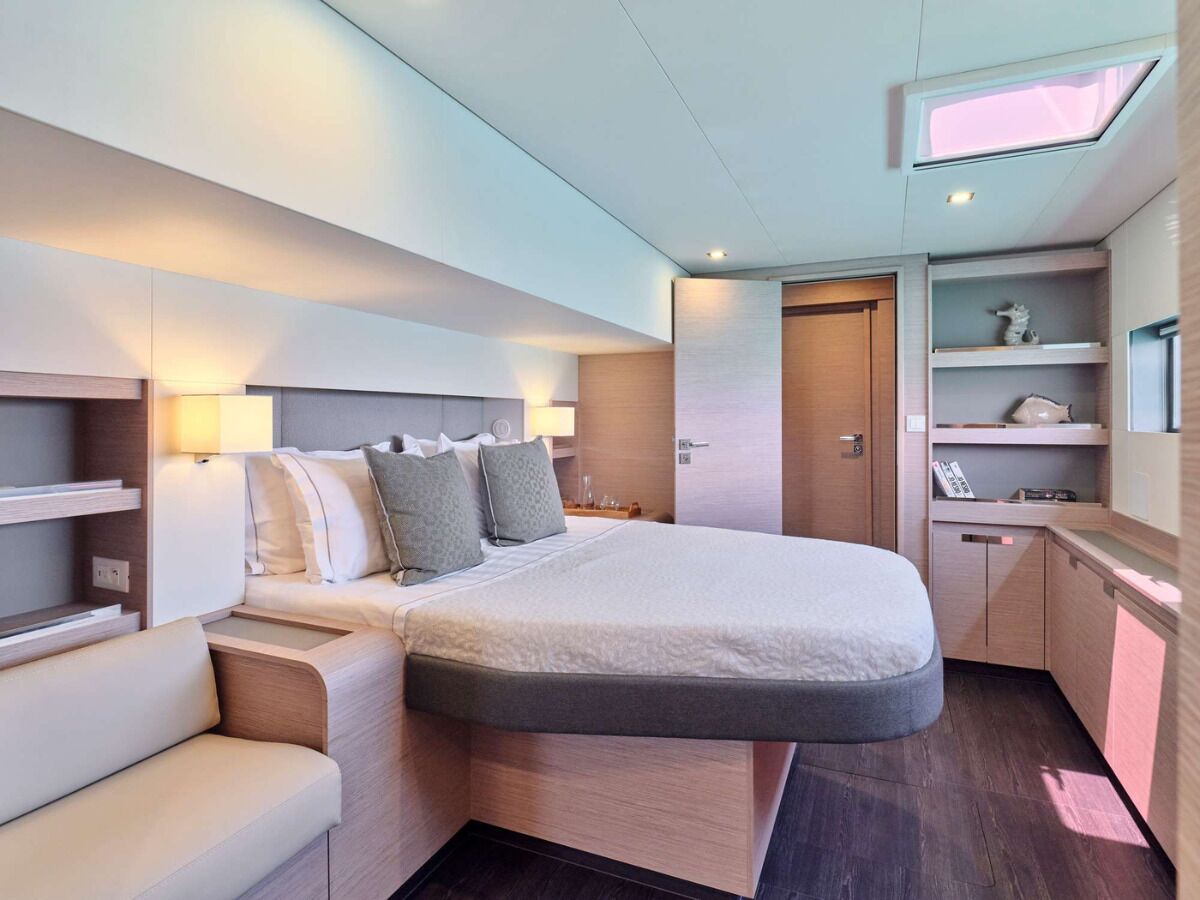 5 bedrooms, WiFi, bed sheets