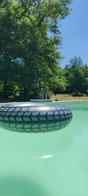 Pool - Bungalow "À l'Orée des Bois" with Shared Pool, Wi-Fi, and Air Conditioning (Monfaucon)