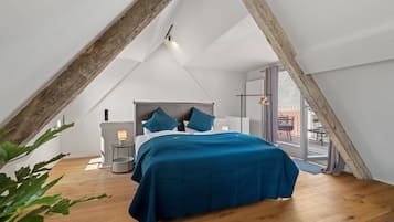 Deluxe Condo, Balcony | Desk, laptop workspace, blackout drapes, iron/ironing board