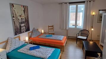 2 bedrooms, WiFi, bed sheets
