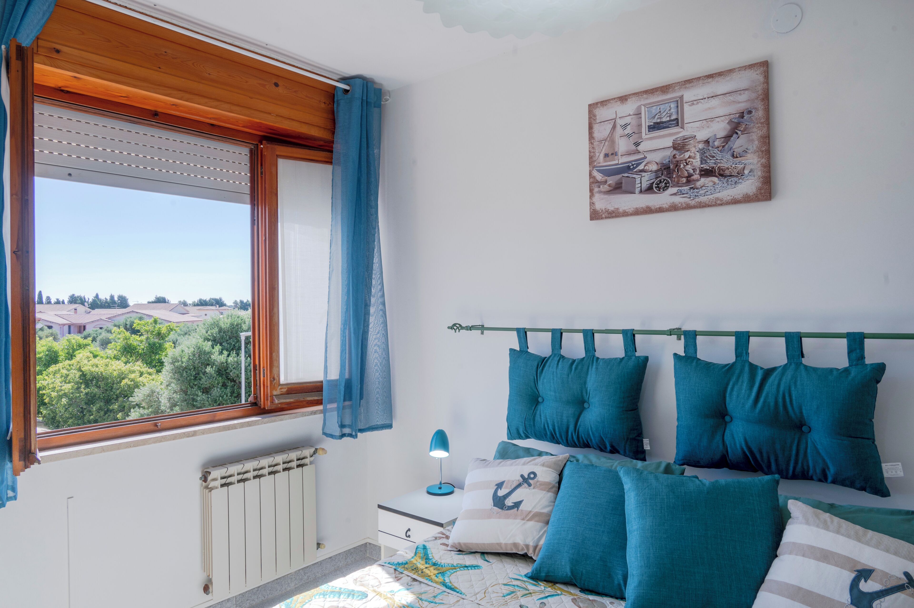 2 slaapkamers, een strijkplank/strijkijzer, gratis wifi, beddengoed
