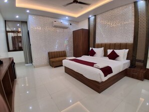 Chambre Double Deluxe, vue ville | Wi-Fi gratuit