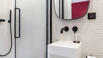 Classic Double Room | Bathroom