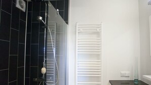 Ảnh chưa phân loại, 4 trong số 12 ảnh, nút