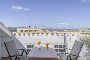 Outdoor dining - Penthouse Pedro Romero with Private Terrace (Ronda)