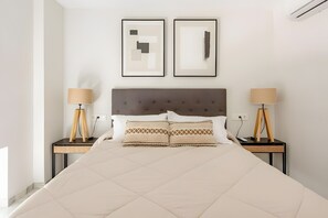 Room - Ríos Rosas Plaza de España Apartment (Ronda)