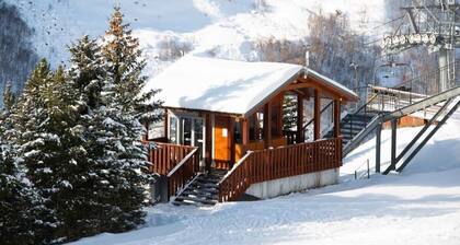 Les Menuires - Ski in ski out with sought after location