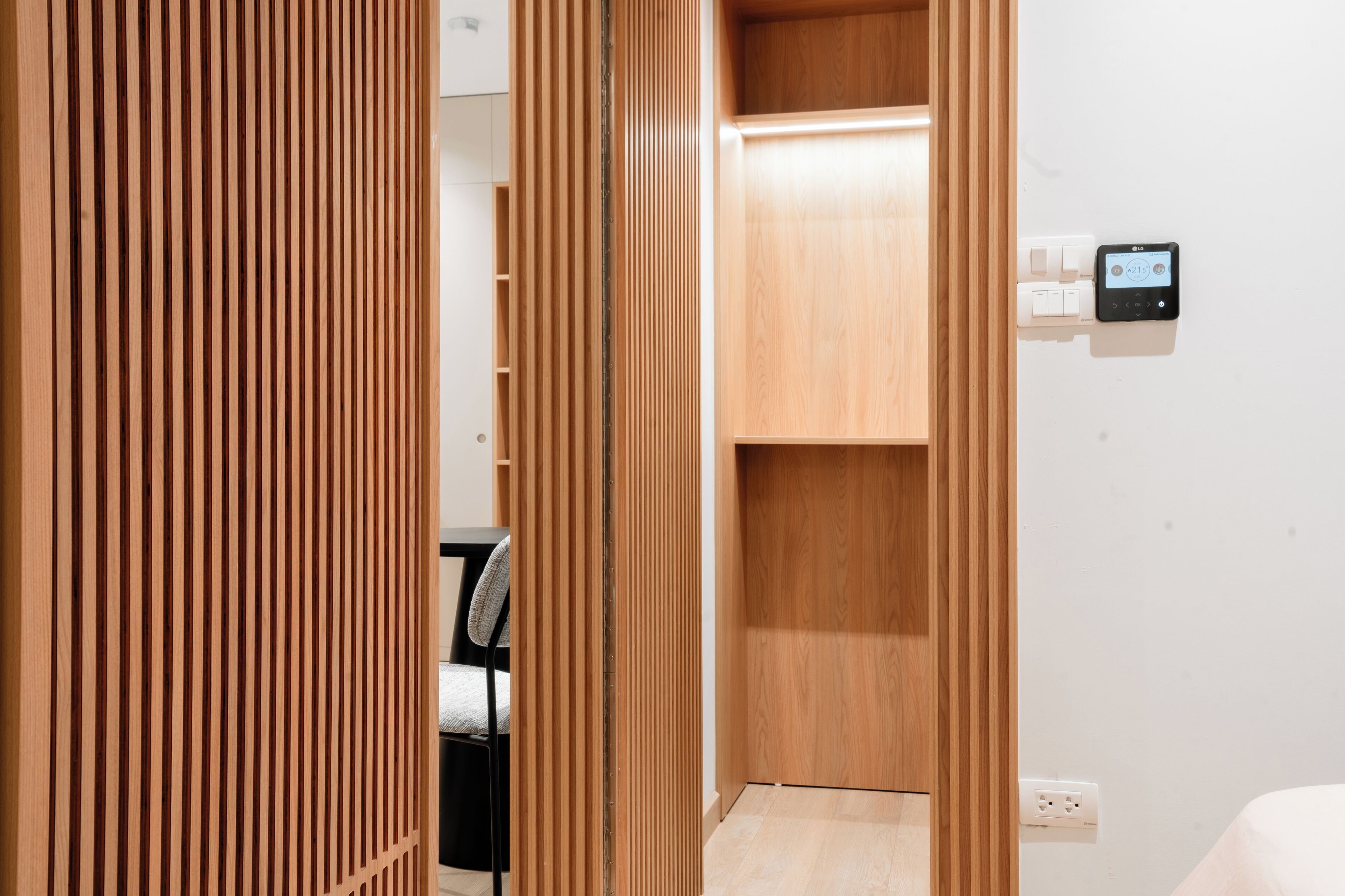 Junior Suite | Desk, laptop workspace, blackout drapes, soundproofing