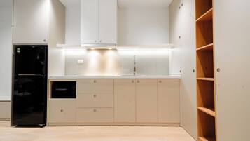 Suite Junior | Cuisine privée | Grand réfrigérateur, plaque de cuisson