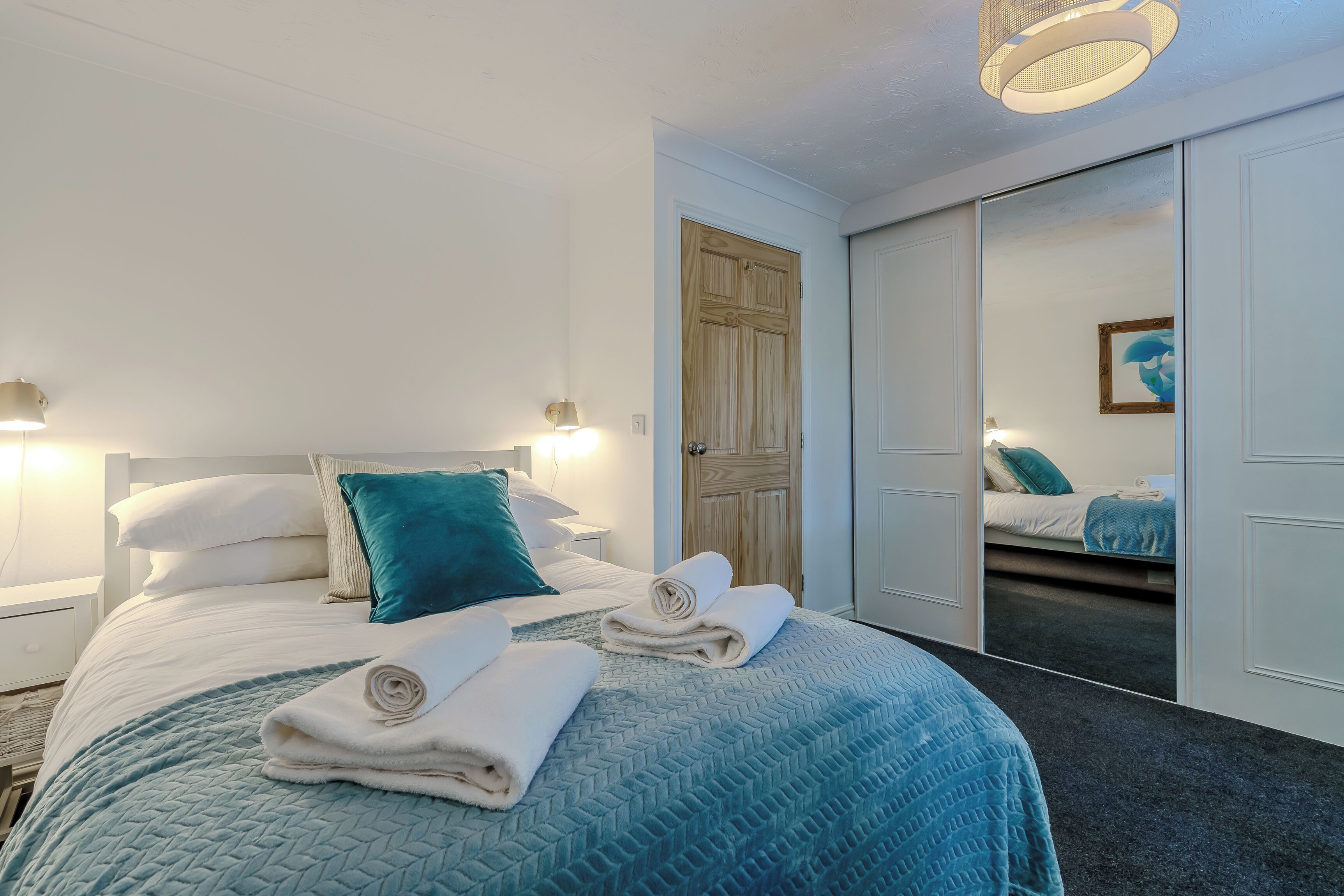 2 bedrooms, iron/ironing board, free WiFi, bed sheets