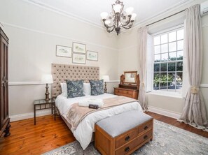 Deluxe Double Room, Garden View | Iron/ironing board, free WiFi - Nantes-vue (Paarl)