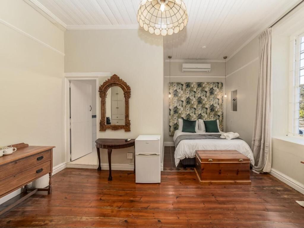 Chambre Double Deluxe, salle de bains privée, vue jardin | Fer et planche à repasser, Wi-Fi gratuit