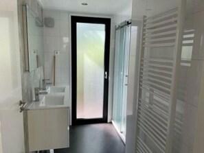 Ferienhaus | Badezimmer