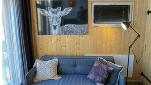 House | Living area - Holiday Home in Velsen-zuid With Terrace (Velsen-Zuid)