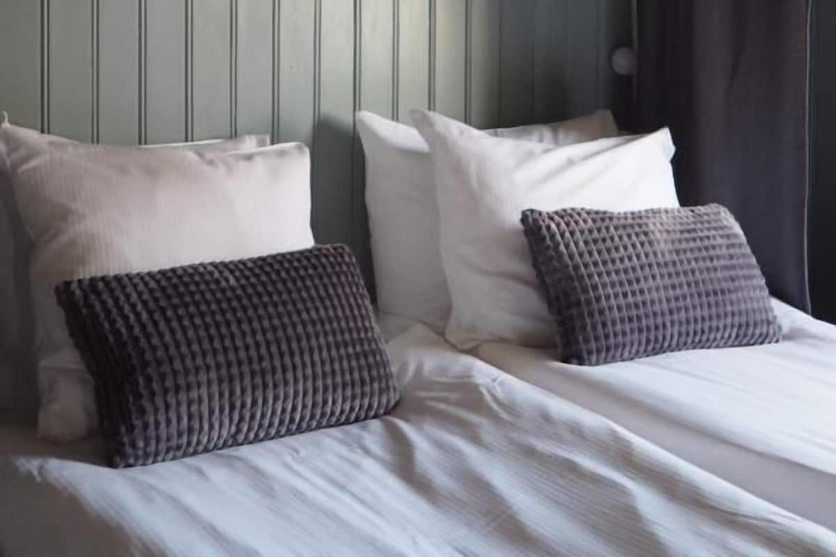 Bungalow Deluxe - utsikt mot trädgården | Gratis wi-fi och sängkläder