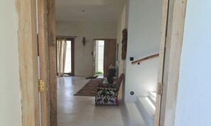 Interior - Stunning newly built villa located 50 meters from Fortamu Beach (Watamu)