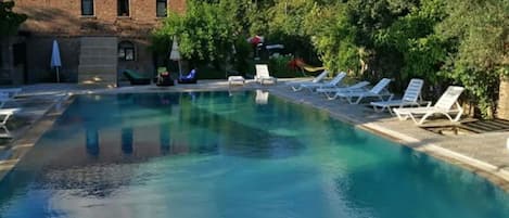 Seasonal outdoor pool