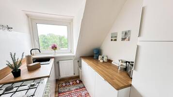 Kühlschrank, Ofen, Herdplatte, Geschirrspüler