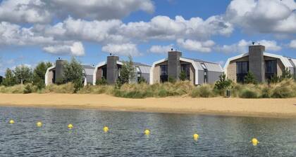 Villa Waterfront 12