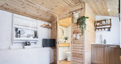 The Brook Nook - Studio - Dale