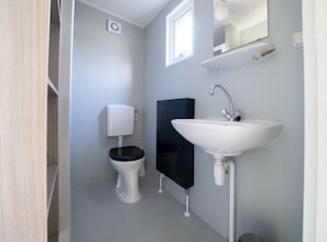 House | Bathroom - Holiday Home in Otterlo With Terrace (Otterlo)