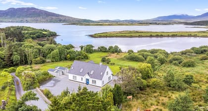 Connemara Bay House Moyard
