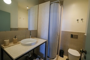 Hair dryer, towels - Harbor Line Retreat in Porto Brandão (Caparica)