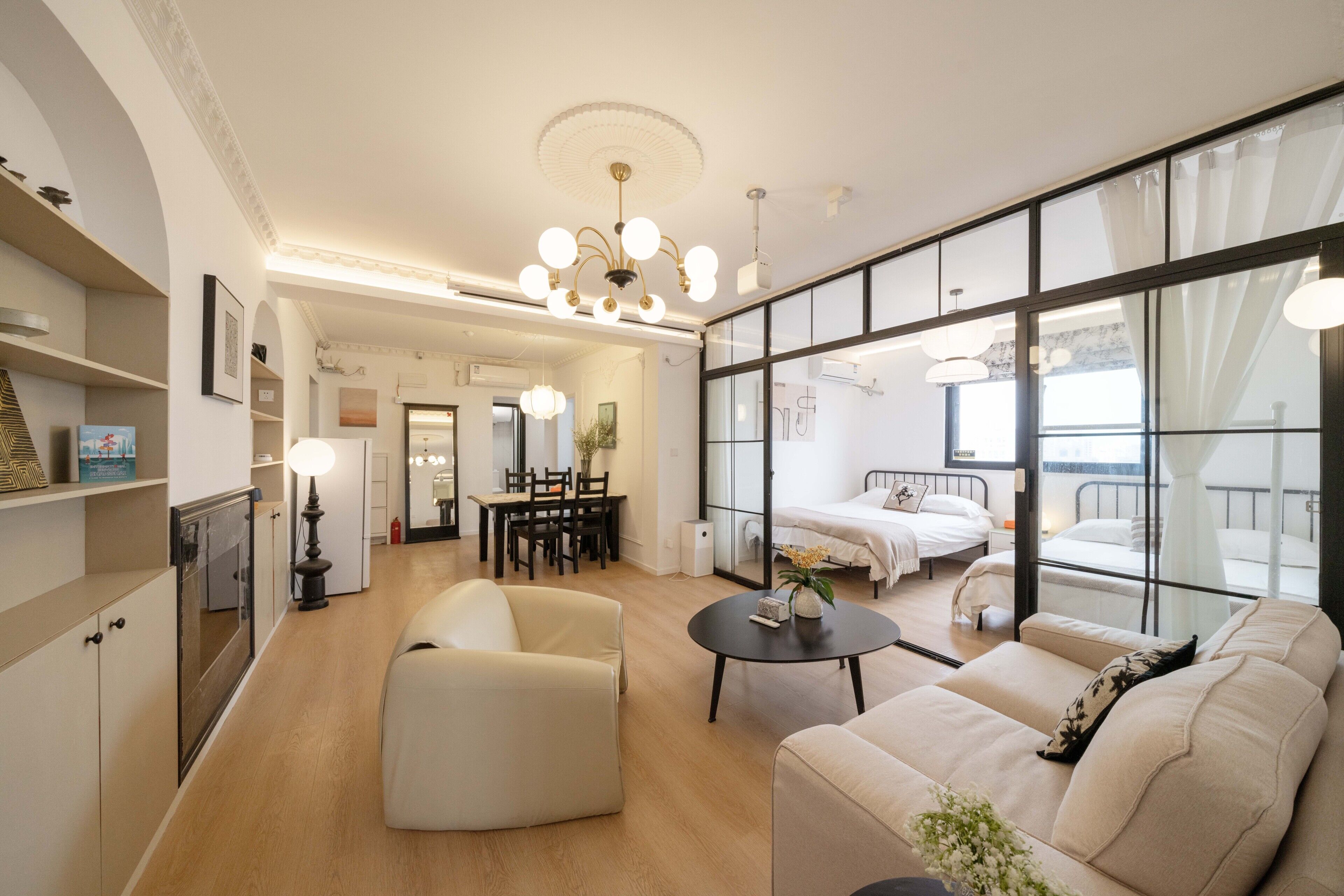 Panoramic Penthouse, 3 Bedrooms, Kitchen, City View | Living area