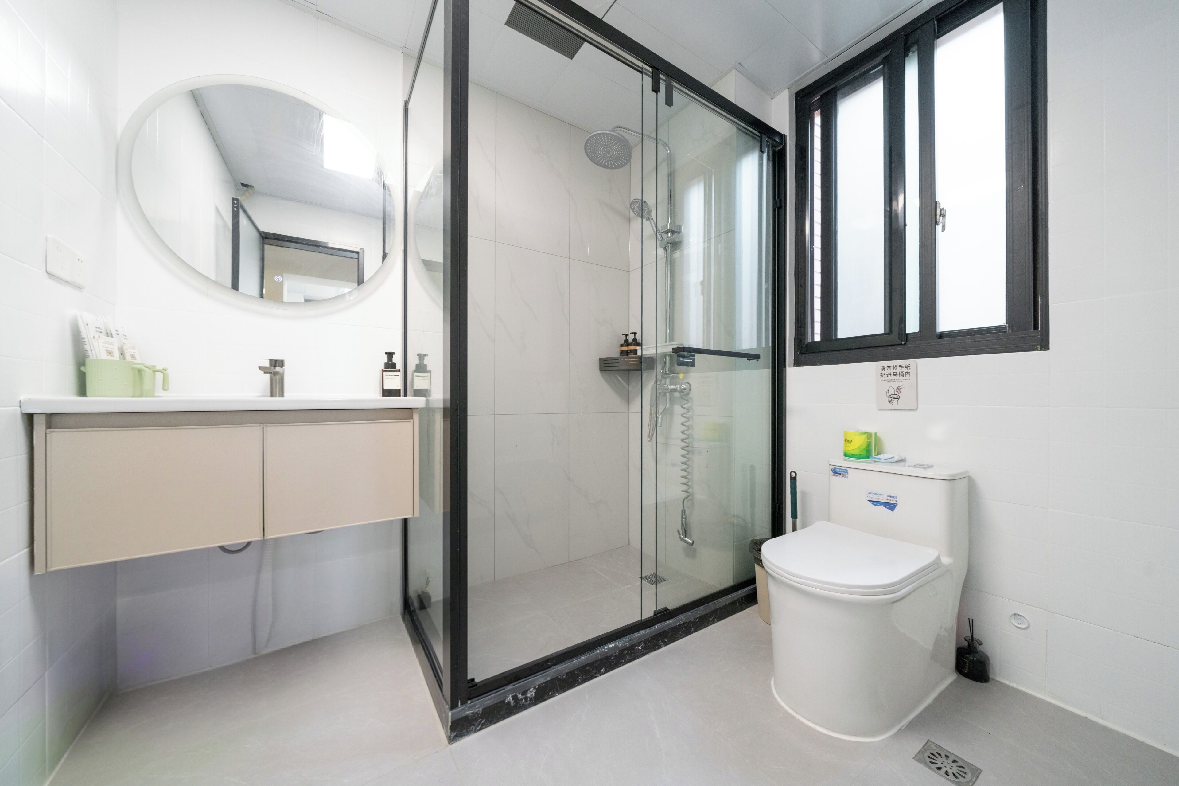Penthouse Panoramique, 3 chambres, cuisine, vue ville | Salle de bain