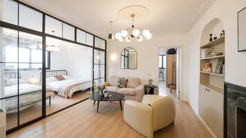 Panoramic Apartment, 3 Bedrooms, Kitchen, City View | Laptop workspace, blackout curtains, iron/ironing board, free WiFi