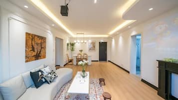 Panoramic Apartment, 1 Bedroom, Kitchen, River View | Interior
