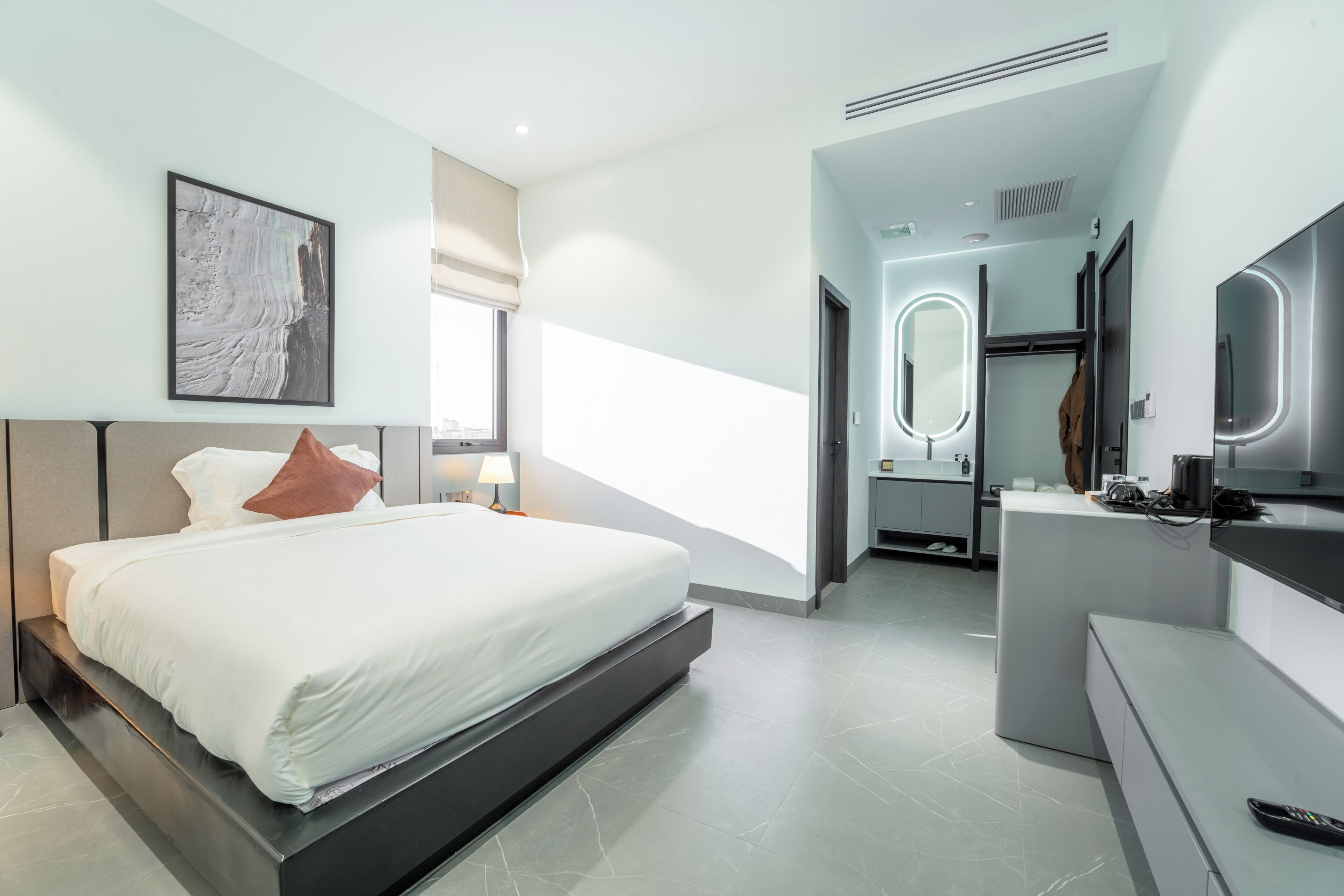 Standard Room | Frigobar, cofres nos quartos, escrivaninha, cortinas blackout