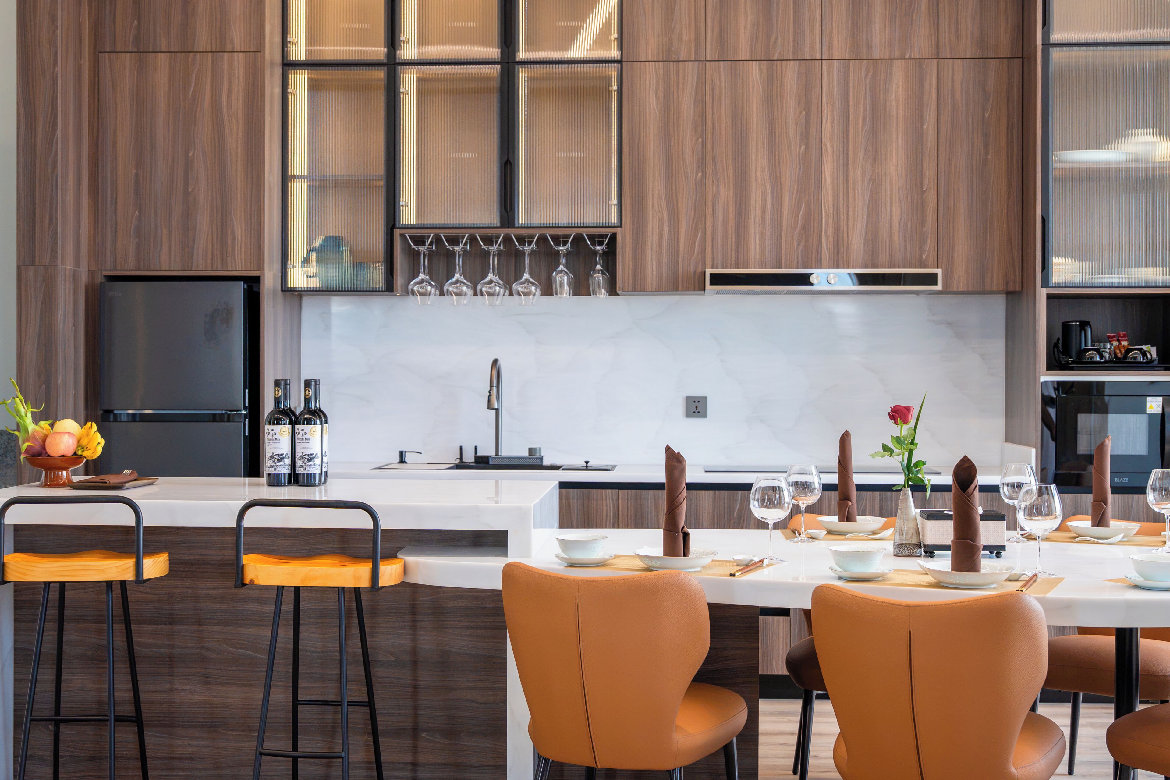 Penthouse Suite City View | Privékeuken | Een koelkast, een magnetron, een koffiezetapparaat/waterkoker