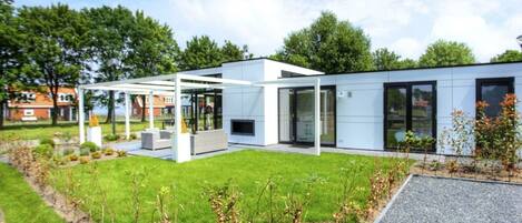 House | Exterior