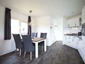 House | Dining - Holiday Home in Nijkerk With Terrace (Nijkerk)
