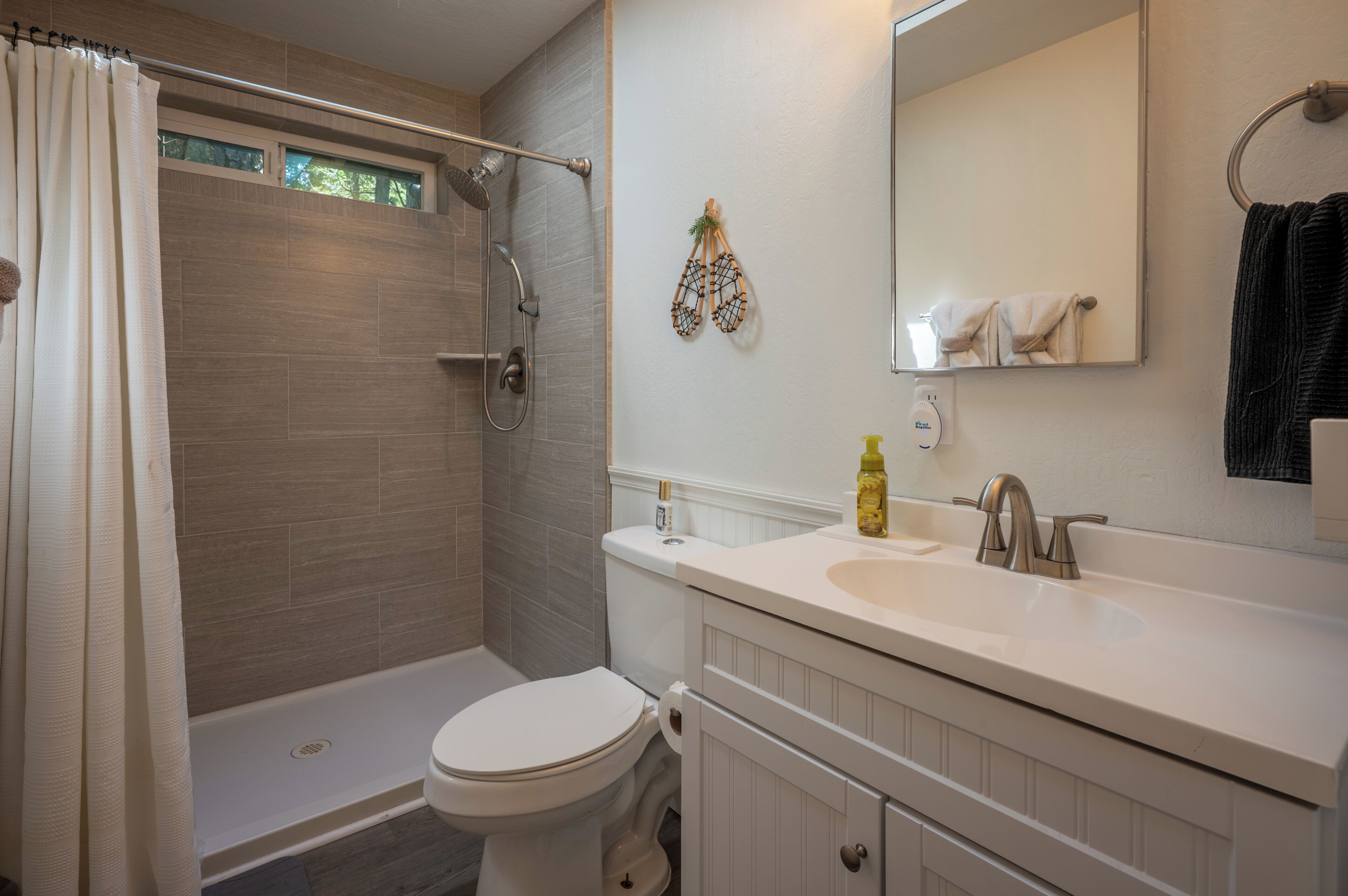 Douche, serviettes fournies