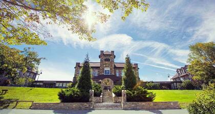 Near Grandfather Mountain + Bistro & Indoor Pool