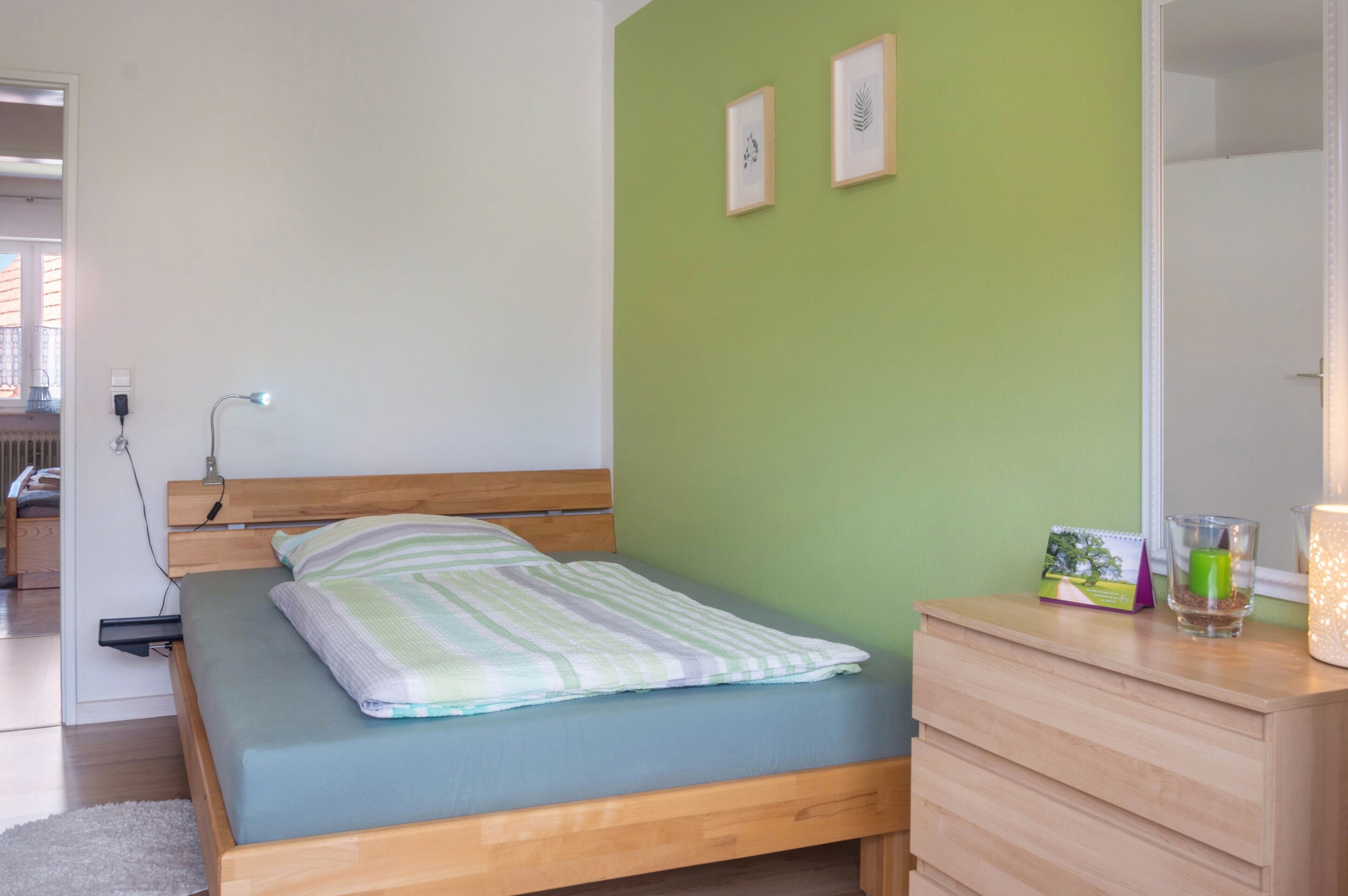 2 slaapkamers, een strijkplank/strijkijzer, wifi, beddengoed